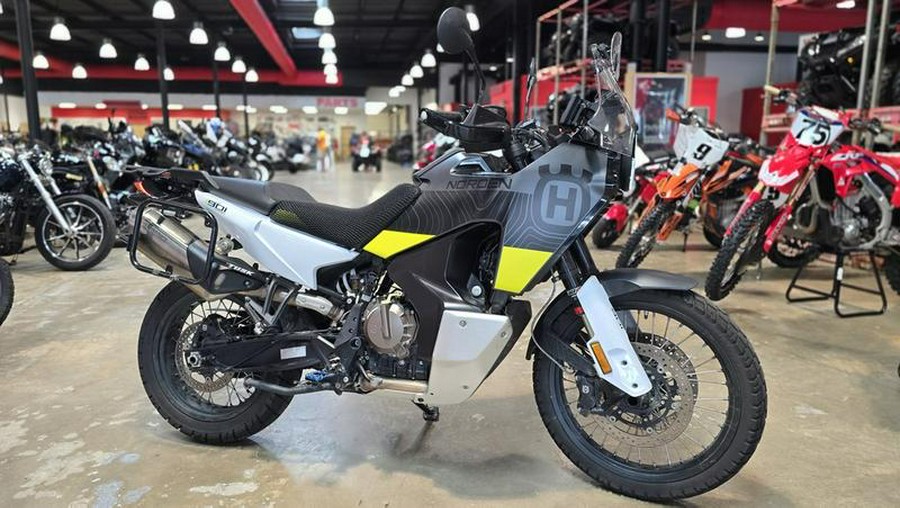 2023 Husqvarna® Norden 901