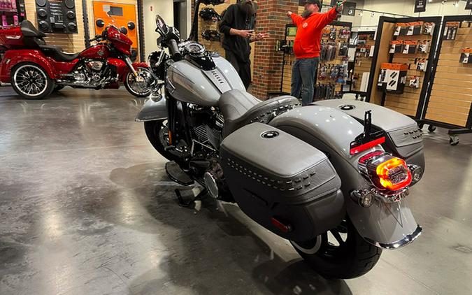 2026 Harley-Davidson Softail FLHC - Heritage Classic