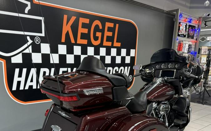 2019 Harley-Davidson® Tri Glide® Ultra Twisted Cherry