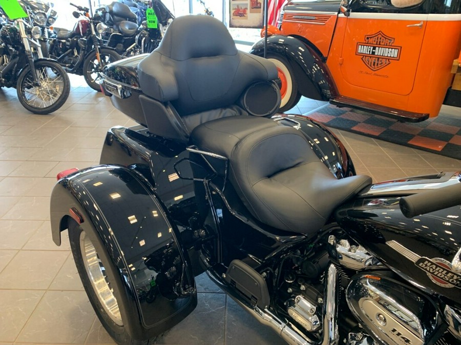 2024 Harley-Davidson Tri-Glide Ultra FLHTCUTG