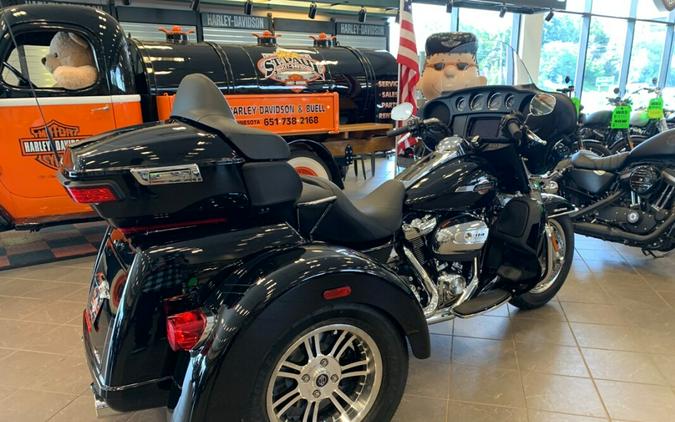 2024 Harley-Davidson Tri-Glide Ultra FLHTCUTG