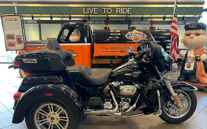 2024 Harley-Davidson Tri-Glide Ultra FLHTCUTG