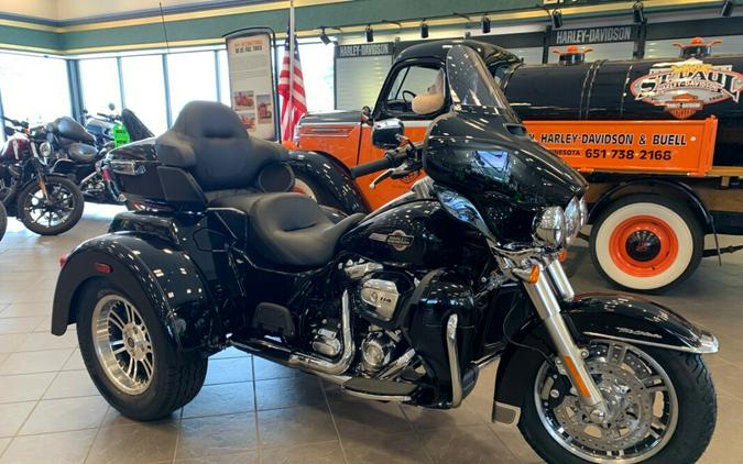 2024 Harley-Davidson Tri-Glide Ultra FLHTCUTG