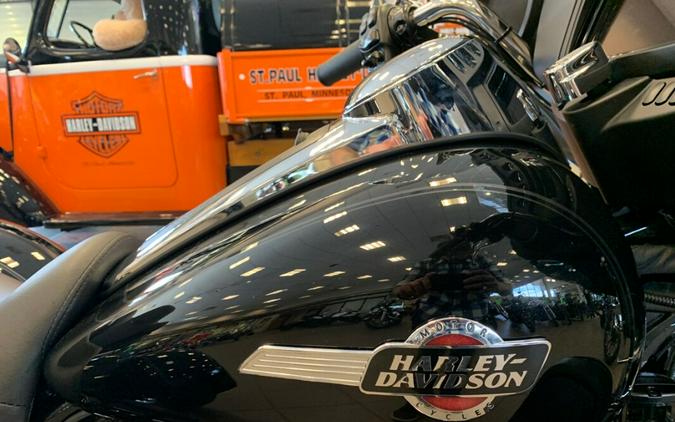 2024 Harley-Davidson Tri-Glide Ultra FLHTCUTG