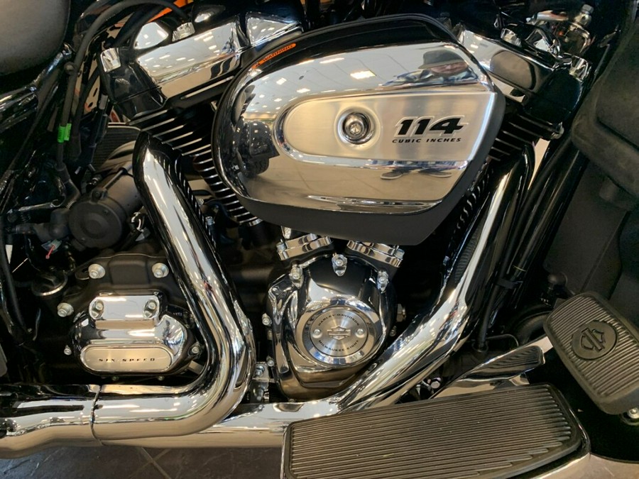 2024 Harley-Davidson Tri-Glide Ultra FLHTCUTG