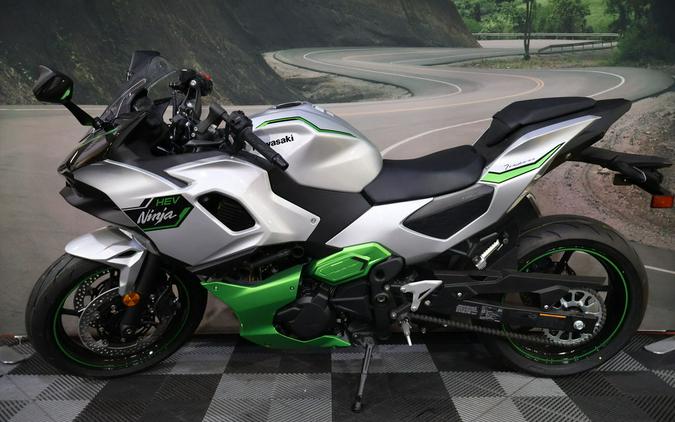 2024 Kawasaki Ninja® 7 Hybrid ABS