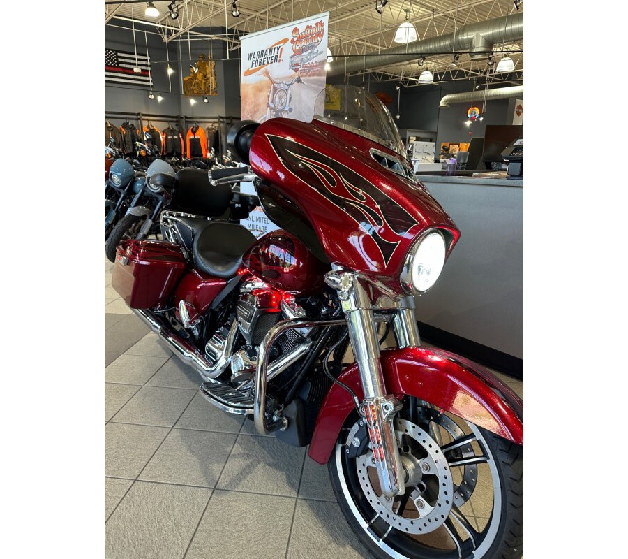 FLHXS 2017 Street Glide Special