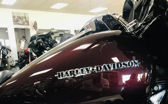 2018 Harley-Davidson® FLHTL ULTRA LIMITED