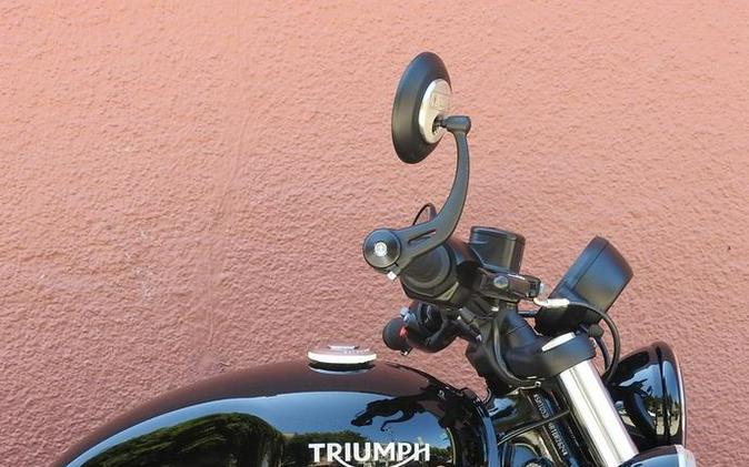 2024 Triumph Bonneville Bobber Jet Black