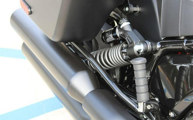 2026 Indian Motorcycle® Sport Chief RT Black Smoke