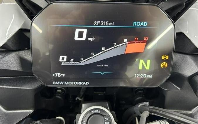 2026 BMW F 900 XR