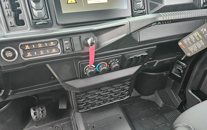 2026 Can-Am Defender Limited HD11