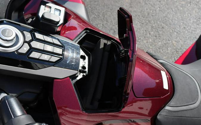 2023 Honda® Gold Wing Tour Automatic DCT MOTOR TIKE