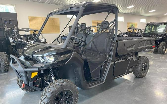 2023 Can-Am® Defender PRO XT HD10