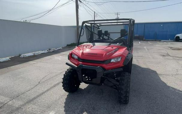 2023 Honda® Pioneer 1000-6 Deluxe Crew