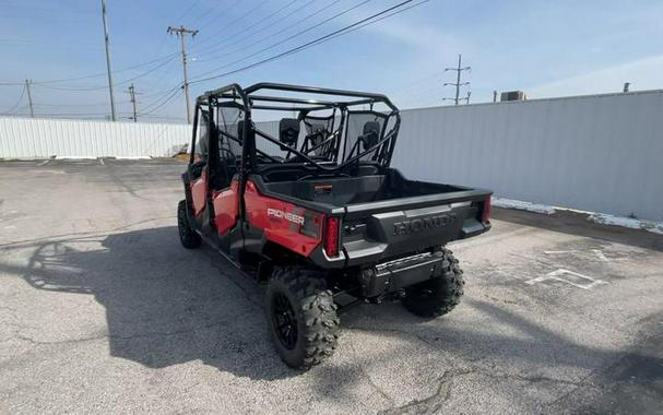 2023 Honda® Pioneer 1000-6 Deluxe Crew