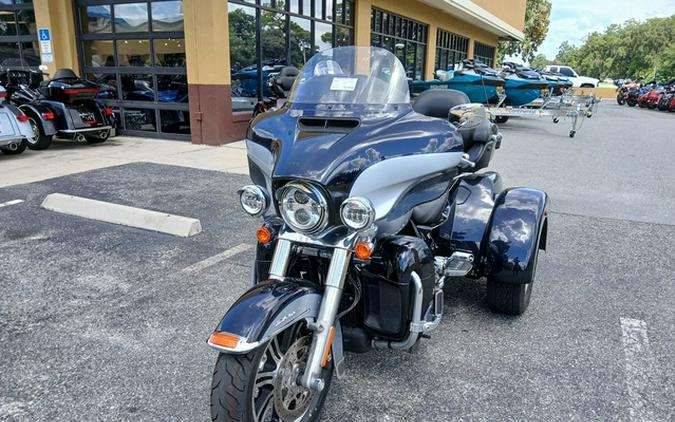2019 Harley-Davidson Trike FLHTCUTG - Tri Glide Ultra