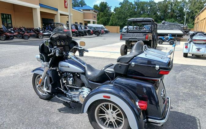 2019 Harley-Davidson Trike FLHTCUTG - Tri Glide Ultra