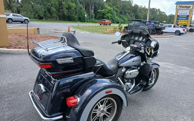 2019 Harley-Davidson Trike FLHTCUTG - Tri Glide Ultra