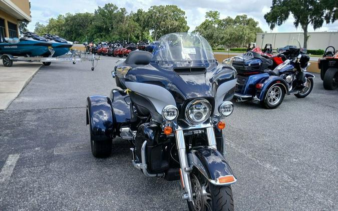 2019 Harley-Davidson Trike FLHTCUTG - Tri Glide Ultra