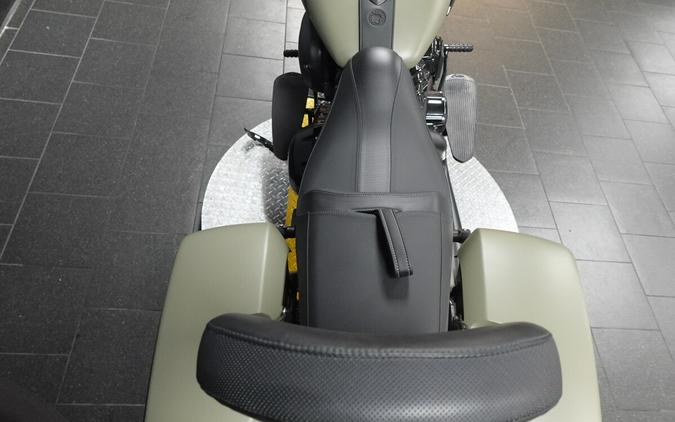 2025 Indian Motorcycle Springfield Dark Horse