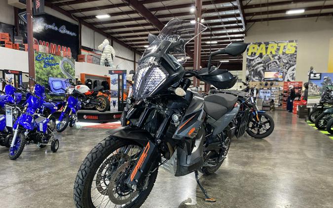 2021 KTM Adventure 890