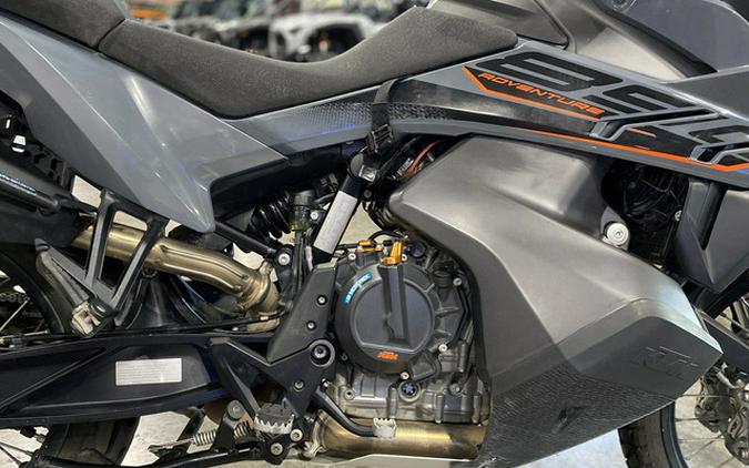 2021 KTM Adventure 890