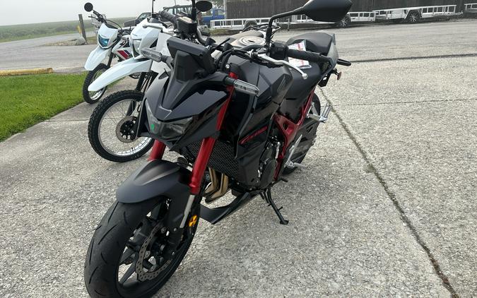 2026 Honda CB750 Hornet E-Clutch