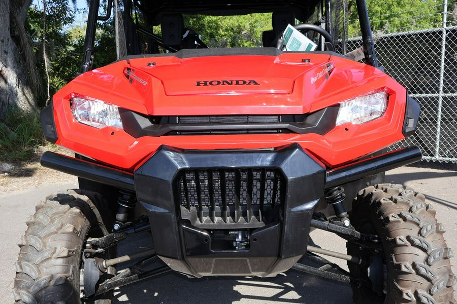 2023 Honda® Pioneer 1000-6 Deluxe Crew