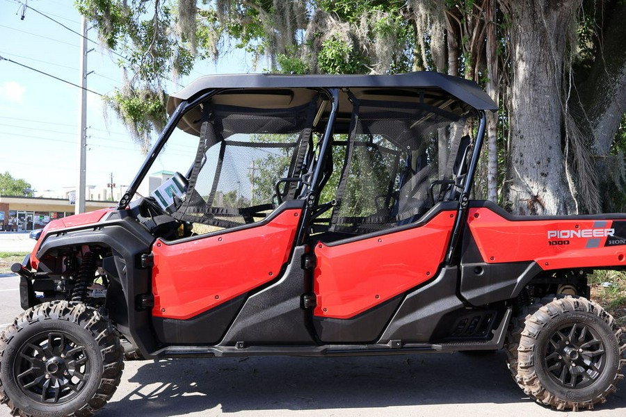 2023 Honda® Pioneer 1000-6 Deluxe Crew