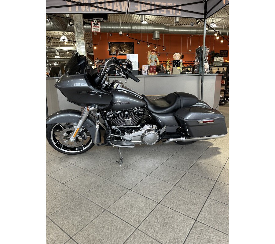 FLTRX 2021 Road Glide