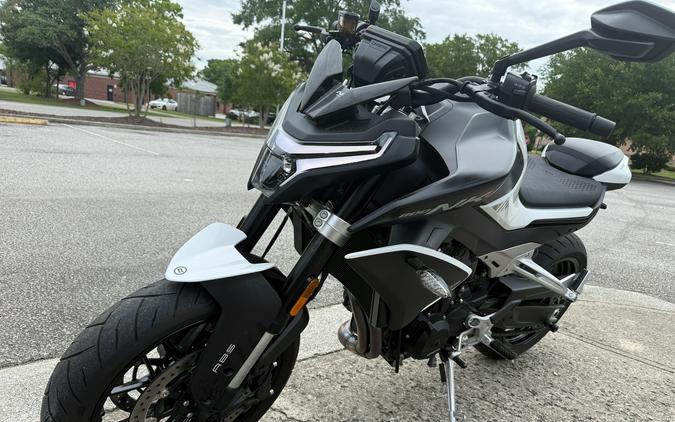 2025 CFMOTO 800NK