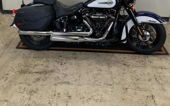 2019 Harley-Davidson Heritage Classic 107 Billiard Blue/Billiard White