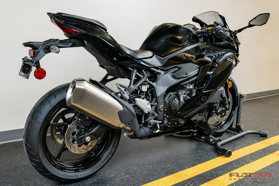 2026 NINJA ZX-4R ABS - Kawasaki