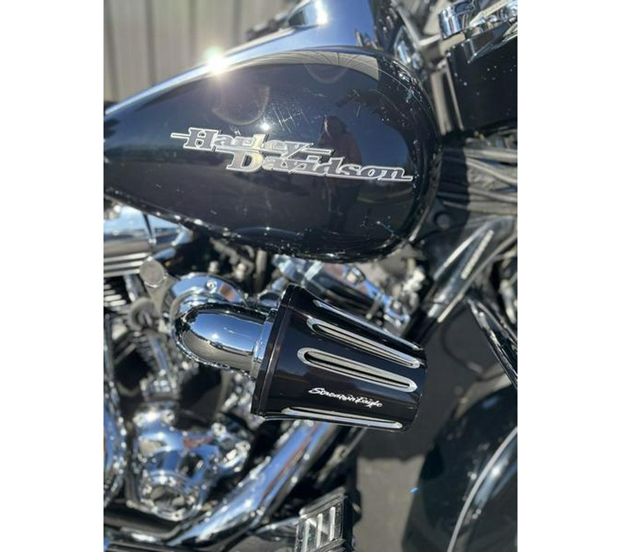 2014 Harley-Davidson® FLHXS - Street Glide® Special