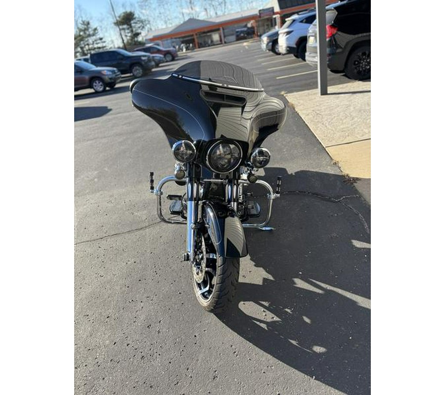2014 Harley-Davidson® FLHXS - Street Glide® Special