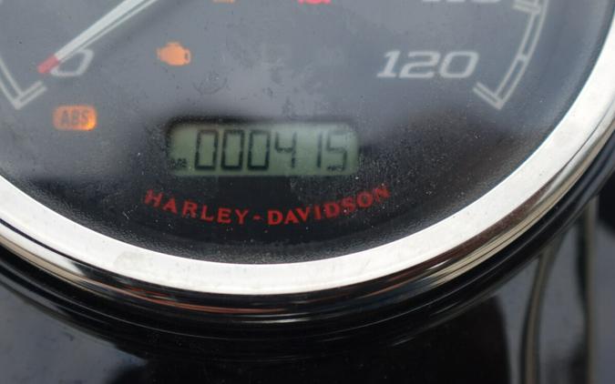 2023 Harley-Davidson Freewheeler