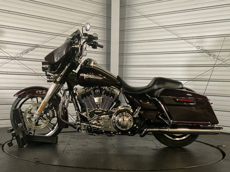 2014 Harley-Davidson® FLHXS - Street Glide® Special