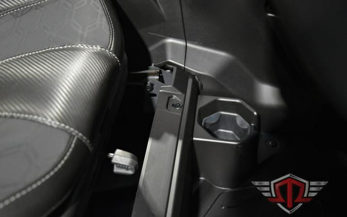 2026 Can-Am Maverick R MAX X rc with SMART-SHOX