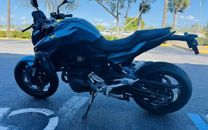 2025 BMW F 900 R Snapper Rocks Blue