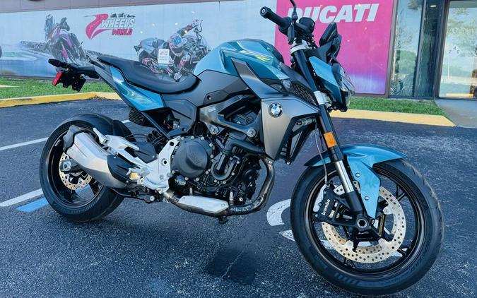2025 BMW F 900 R Snapper Rocks Blue
