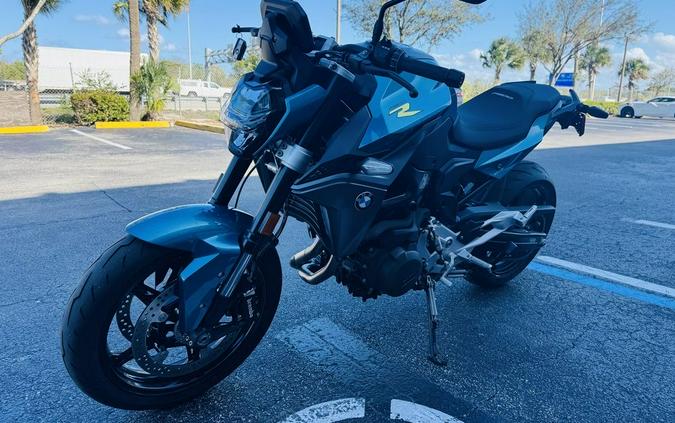 2025 BMW F 900 R Snapper Rocks Blue