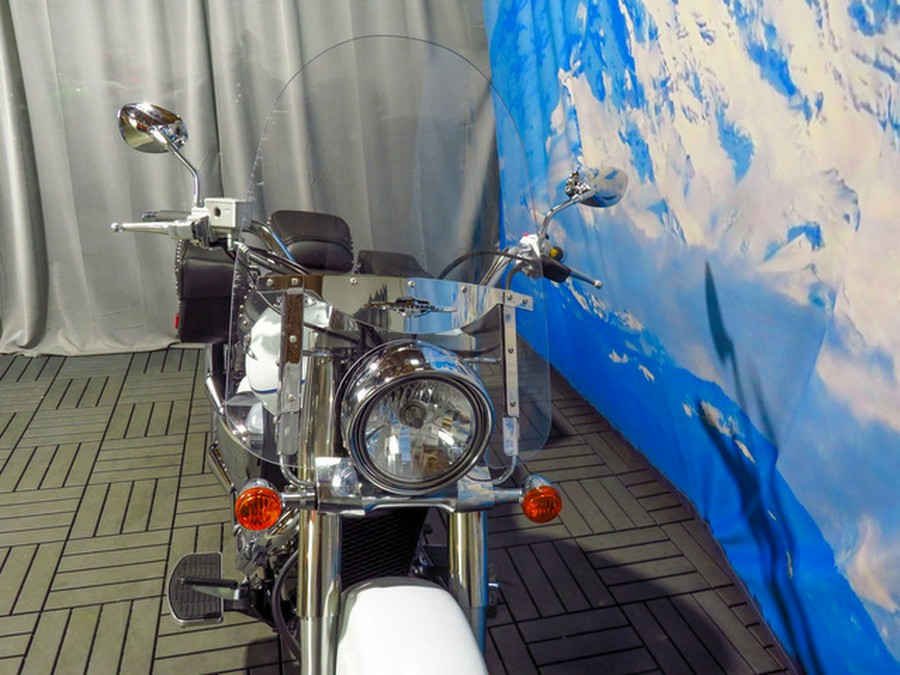 2023 Suzuki Boulevard C50T