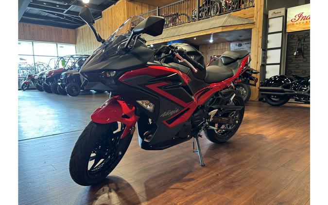 2025 NINJA 500 - Kawasaki