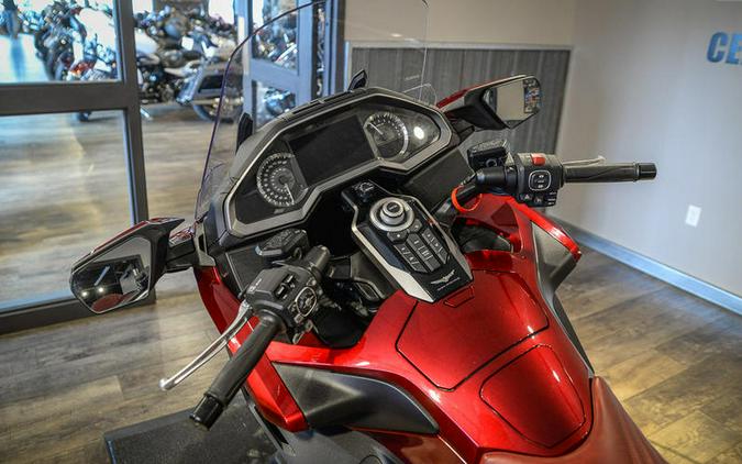 2019 Honda® Gold Wing Tour Candy Ardent Red