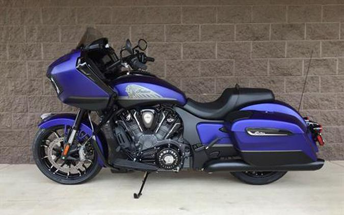 2024 Indian Motorcycle Challenger® Dark Horse® with PowerBand Audio Package