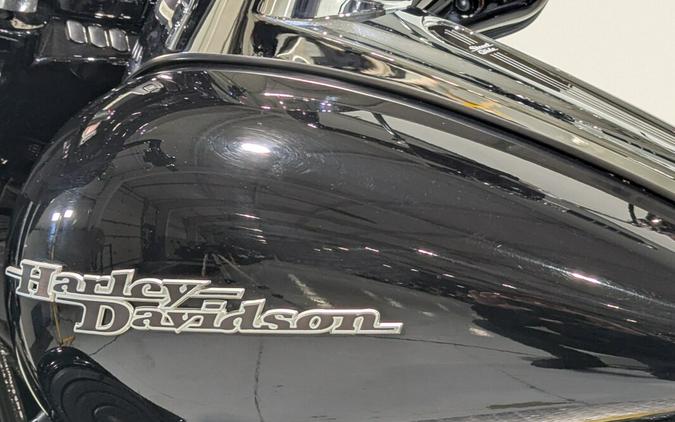 2017 Harley-Davidson® Street Glide® Special Vivid Black