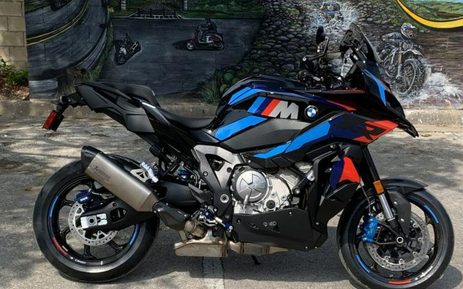 2026 BMW M 1000 XR Blackstorm Metallic/M Motorsport