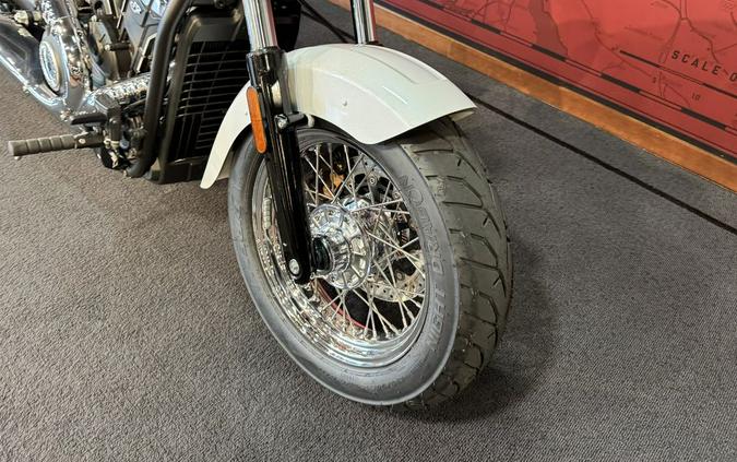 2025 Indian Motorcycle® Scout® Classic Limited +Tech Ghost White Metallic