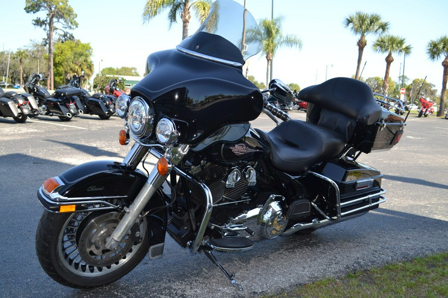 2013 Harley-Davidson® Electra Glide® Classic - FLHTC